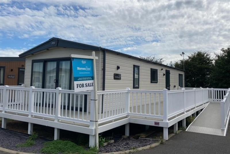 A.B.I Ambleside A10349 Accommodation in Mersea Island