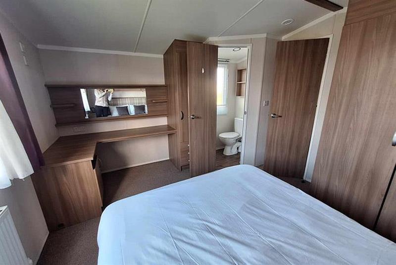 Photo of Swift Bordeaux 007514