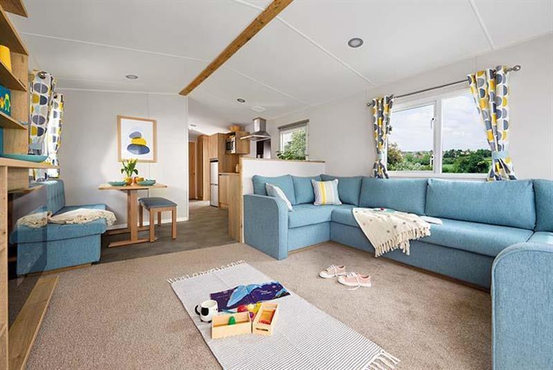 A.B.I Coworth Deluxe 006449 Accommodation in Hayling Island