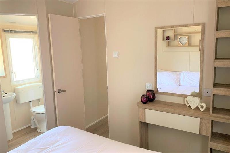 Photo of Willerby Lymington 001908