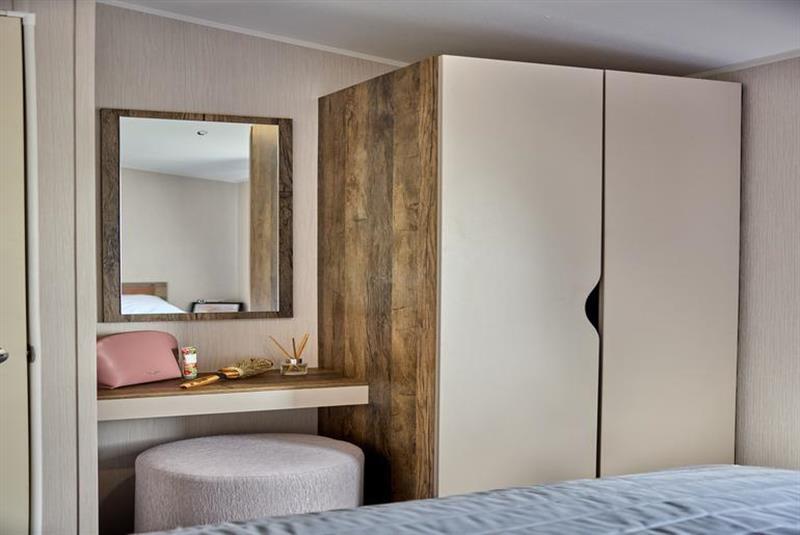 property gallery image 7