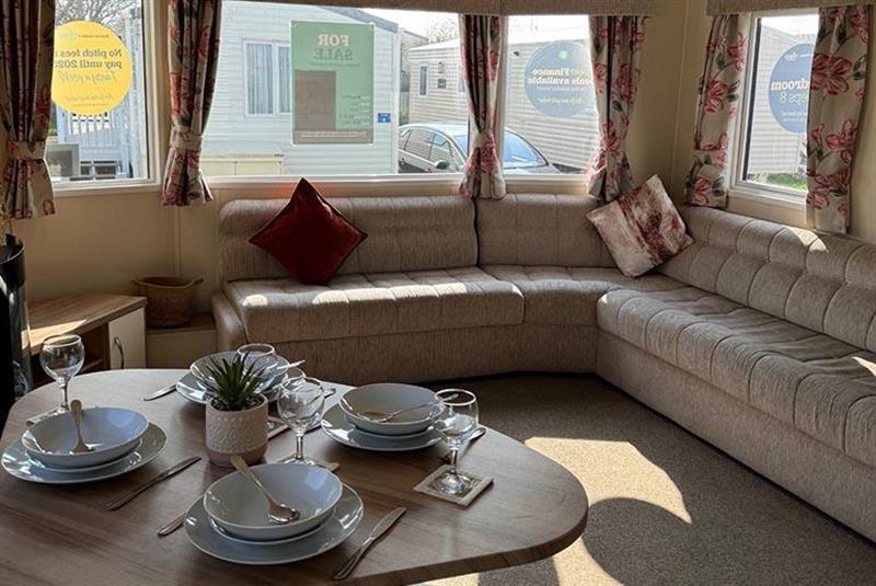 Photo of Willerby Rio Gold 001681
