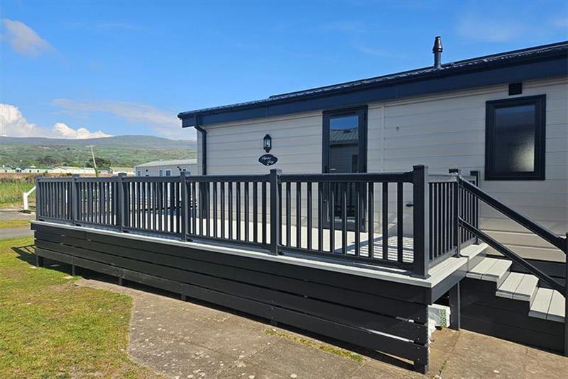 Superior Lodge image